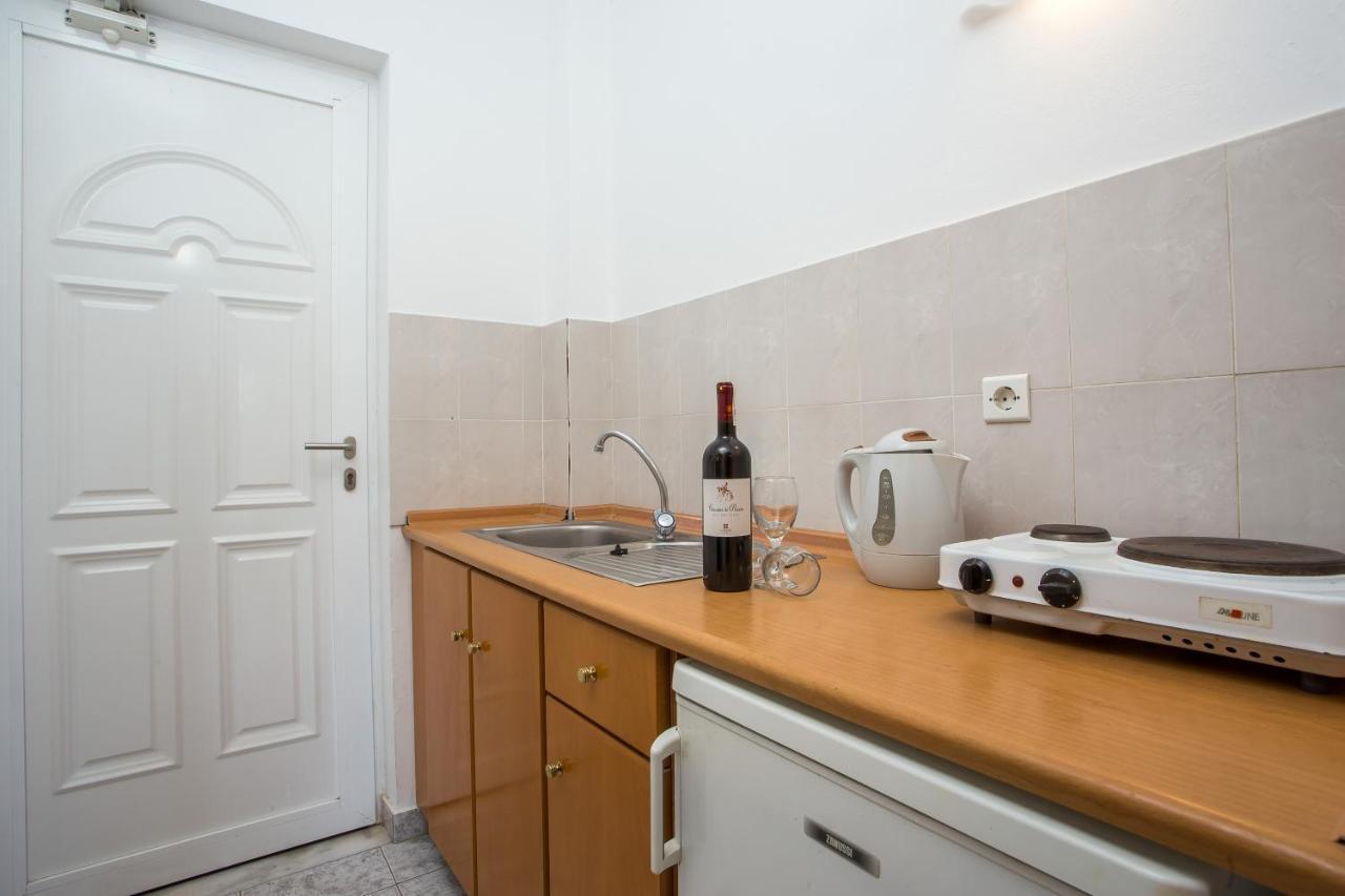 Dias Studios & Suites Фаліракі Номер фото