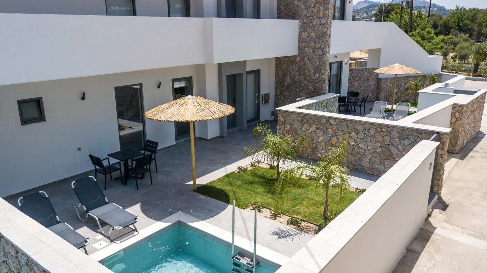 Dias Studios & Suites Фаліракі Номер фото